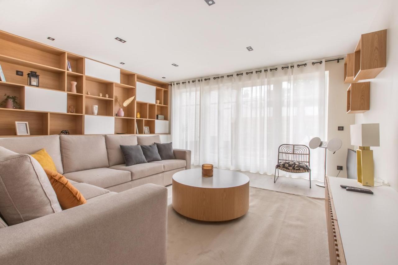 Appartement spacieux et moderne 4 chambres à 5mn à pieds République Lilla Esterno foto