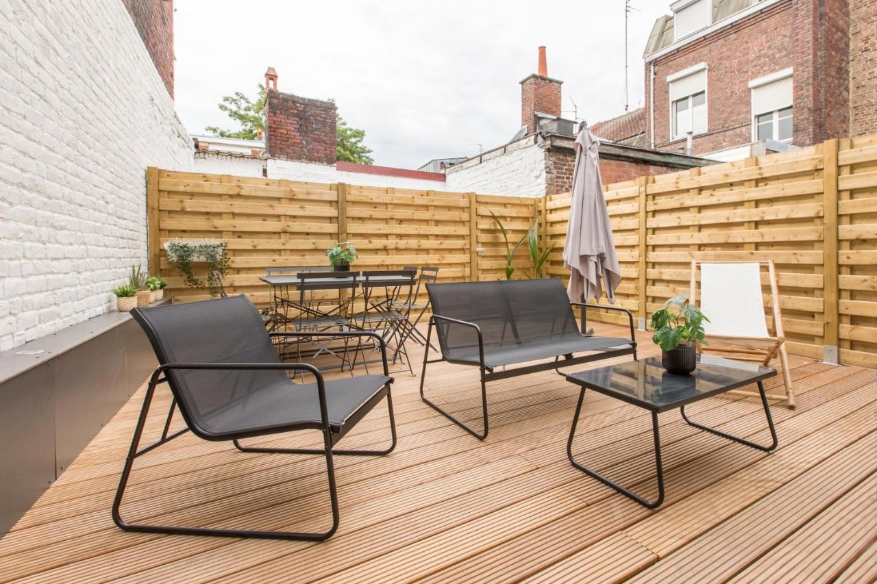 Appartement spacieux et moderne 4 chambres à 5mn à pieds République Lilla Esterno foto