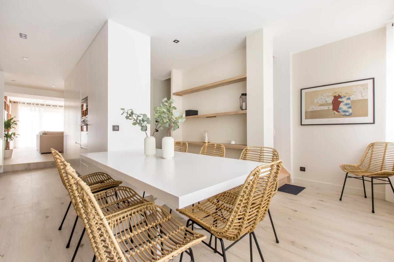 Appartement spacieux et moderne 4 chambres à 5mn à pieds République Lilla Esterno foto
